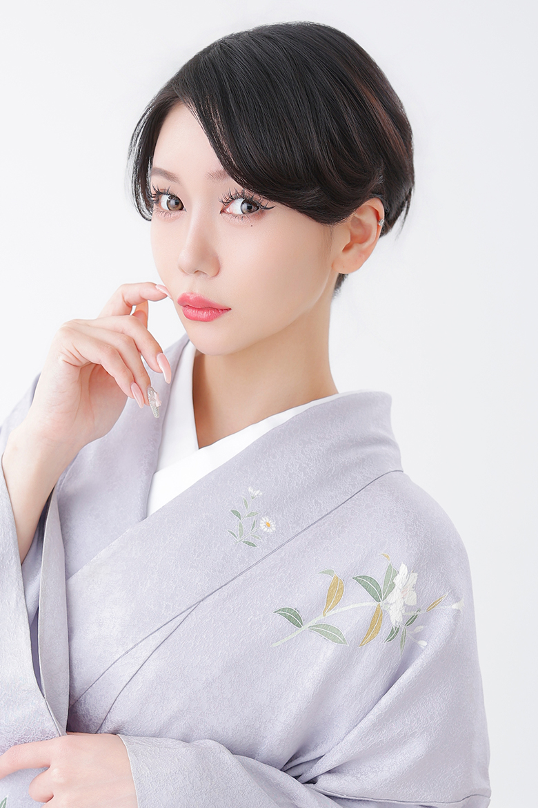相原 聖華（SEIKA AIHARA）花すみれ